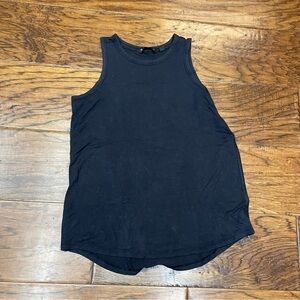 Athleta women’s plain black tank top